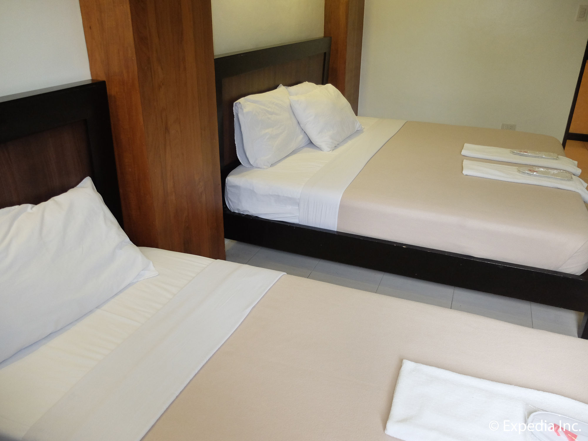 Imerex Plaza Hotel Angeles Eksteriør bilde